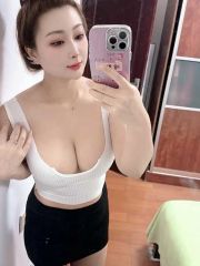 巨乳小骚妇佳佳