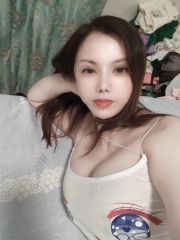 D杯风韵美少妇