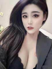 美乳骚女体验